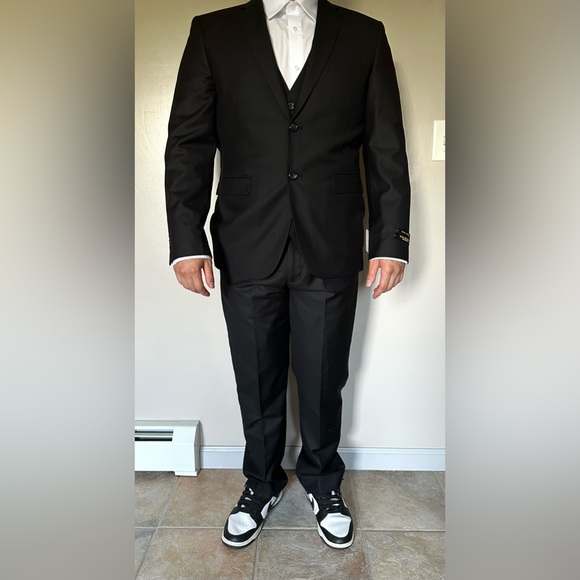 Via Roma Mens Black Suit - Picture 5 of 8
